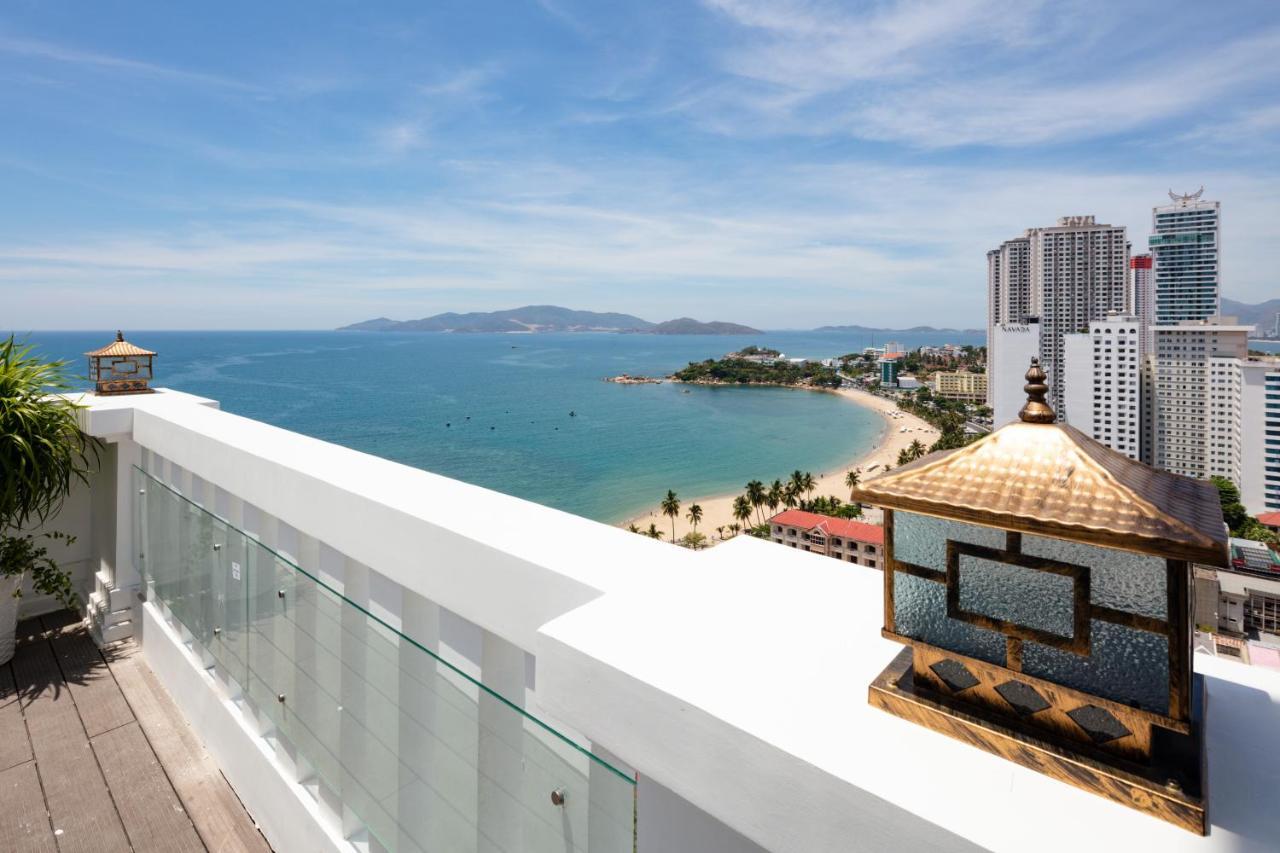 Daphovina Hotel Nha Trang Exteriör bild