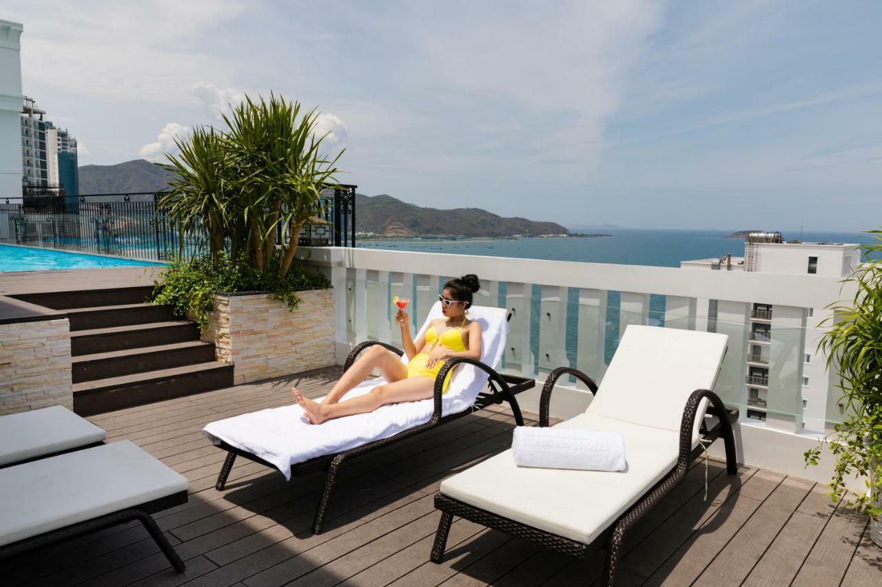 Daphovina Hotel Nha Trang Exteriör bild