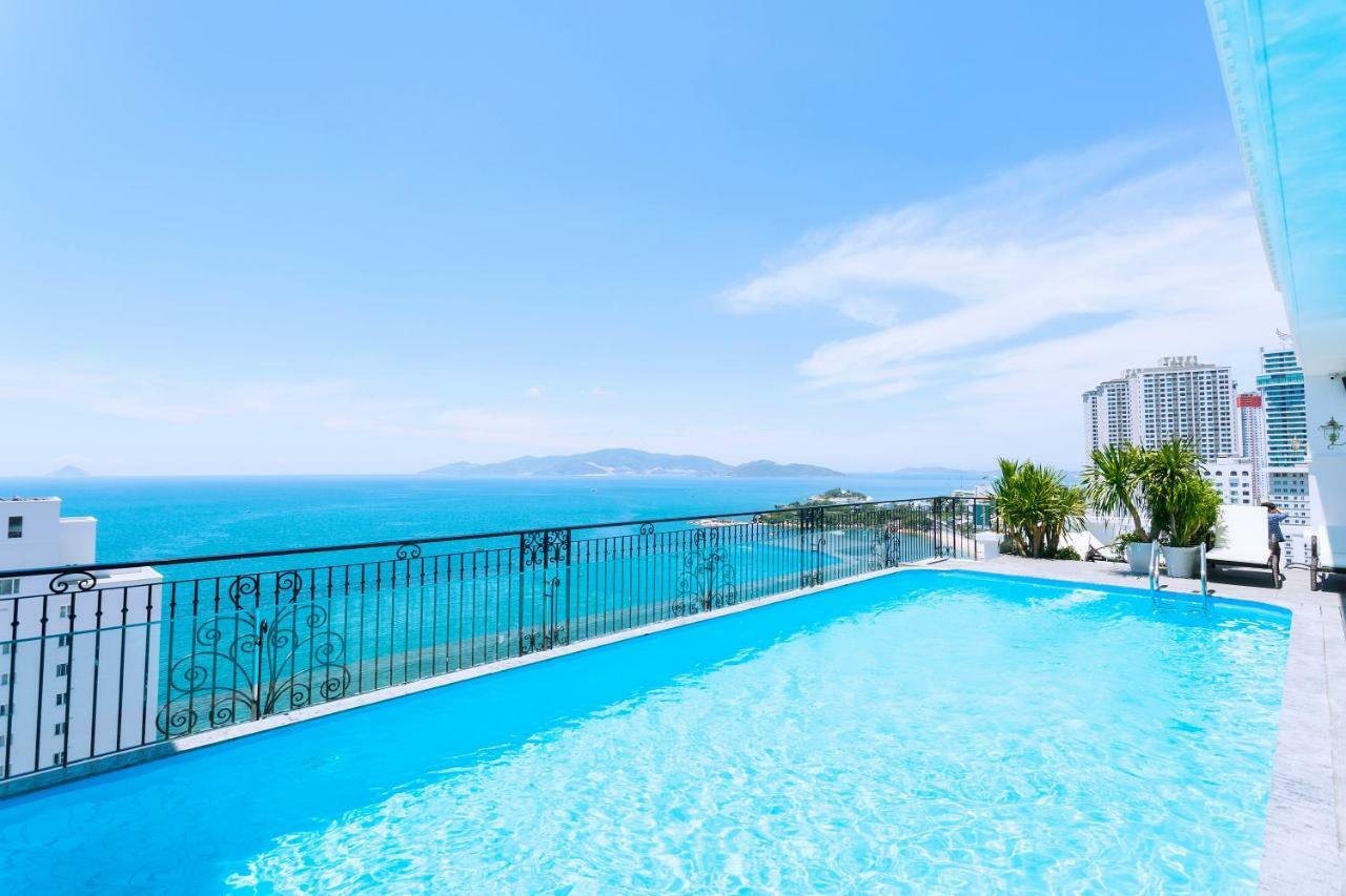 Daphovina Hotel Nha Trang Exteriör bild