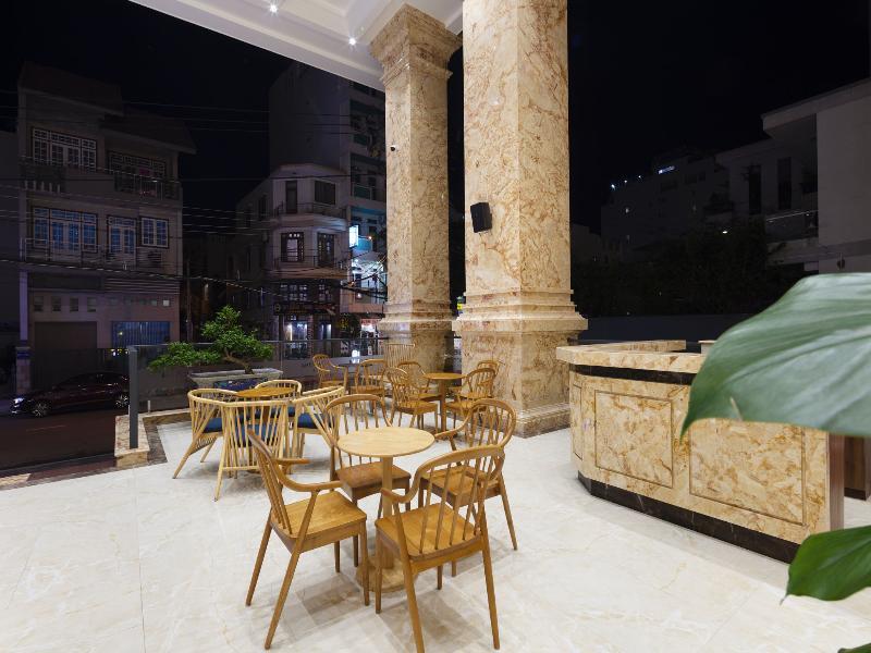 Daphovina Hotel Nha Trang Exteriör bild